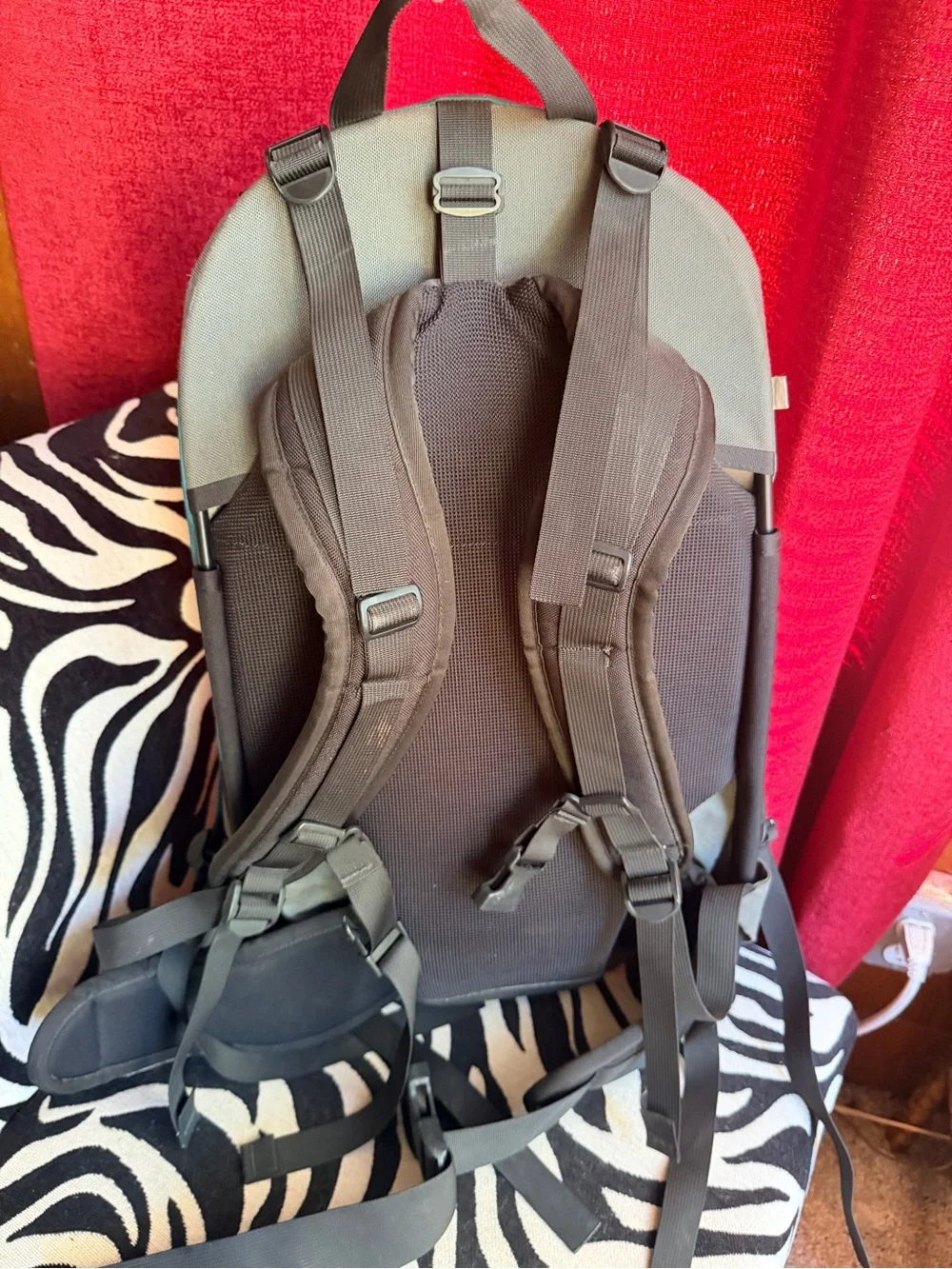 OSPREY Teal and Brown Hiking Backpack Zephyr with Gray Webbing